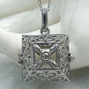 VALUE BUY Silver Locket Pendant 18” Necklace PRICE FIRM!